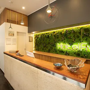 Five Hotel Milán